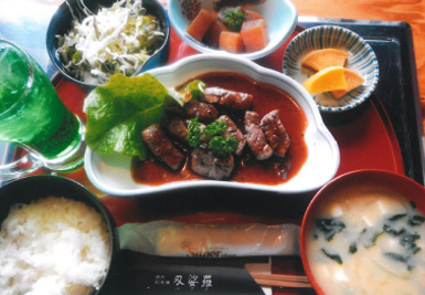 熊本・大牟田の無煙焼肉屋バサラの牛サイコロステーキ定食